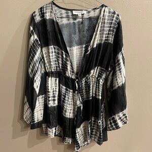 Dance & Marvel tie dye 100% rayon romper 3/4 bell flowy sleeves black white S